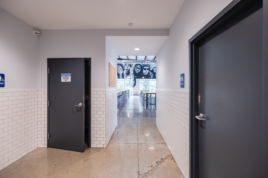 More Photos Of 110 Greenfield St, Wilmington General Retail For Sale