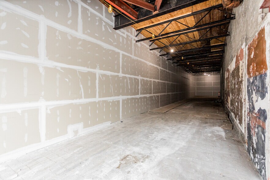 More Photos Of 6538-6540 Woodward Ave, Detroit Storefront Retail Office For Lease