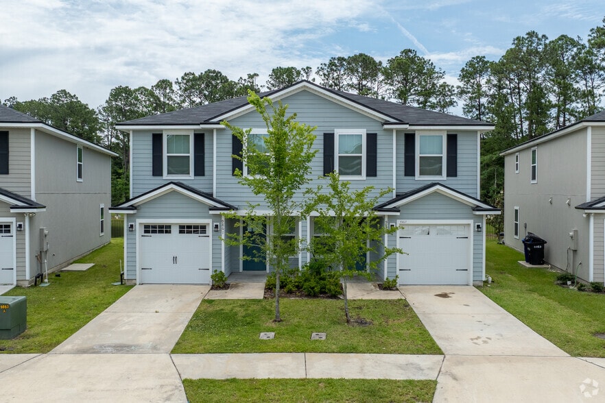 More Photos Of 9805 Trout Tides Blvd, Jacksonville Apartments For Sale