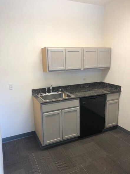 More Photos Of 1330 W Broadway St, Missoula Office For Lease
