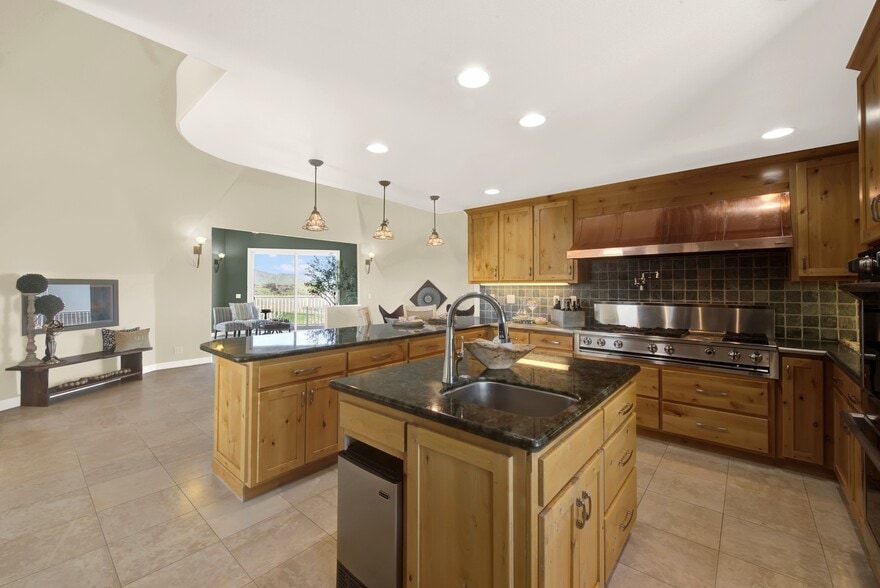 More Photos Of 8560 Holmes Ln, Winters Specialty For Sale