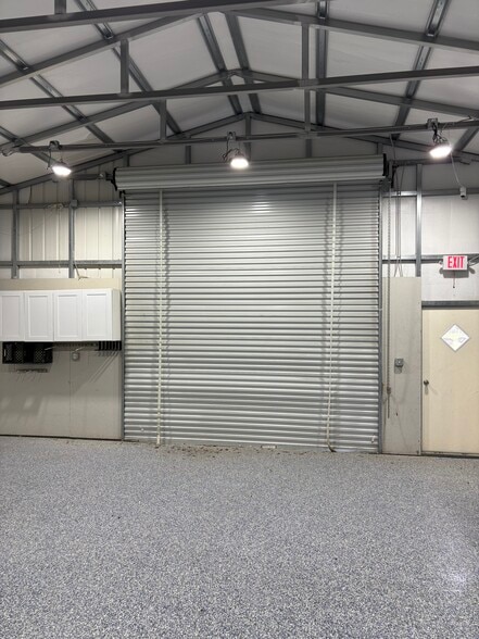 More Photos Of 225 Prater Rd, Sulphur Service For Lease