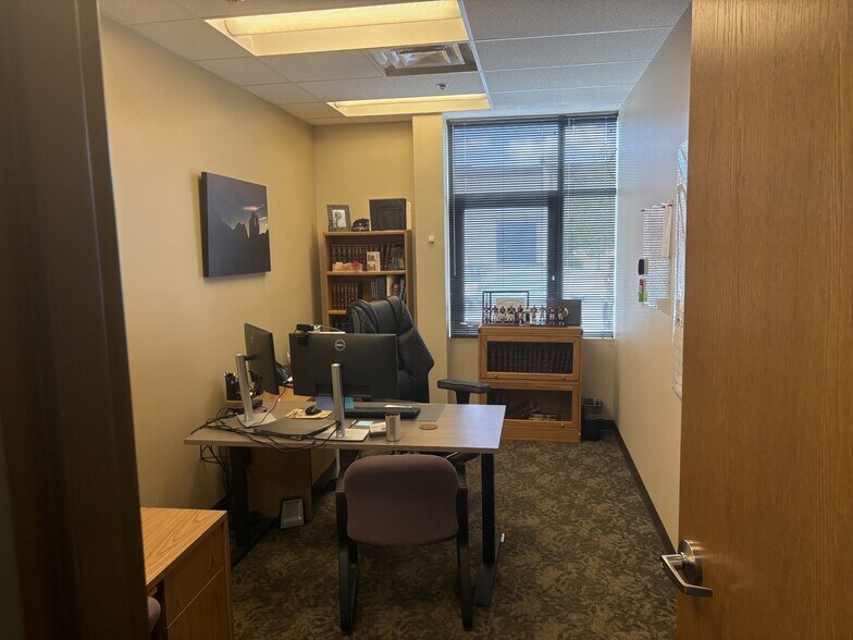 More Photos Of 7691 Shaffer Pky, Littleton Office For Sale