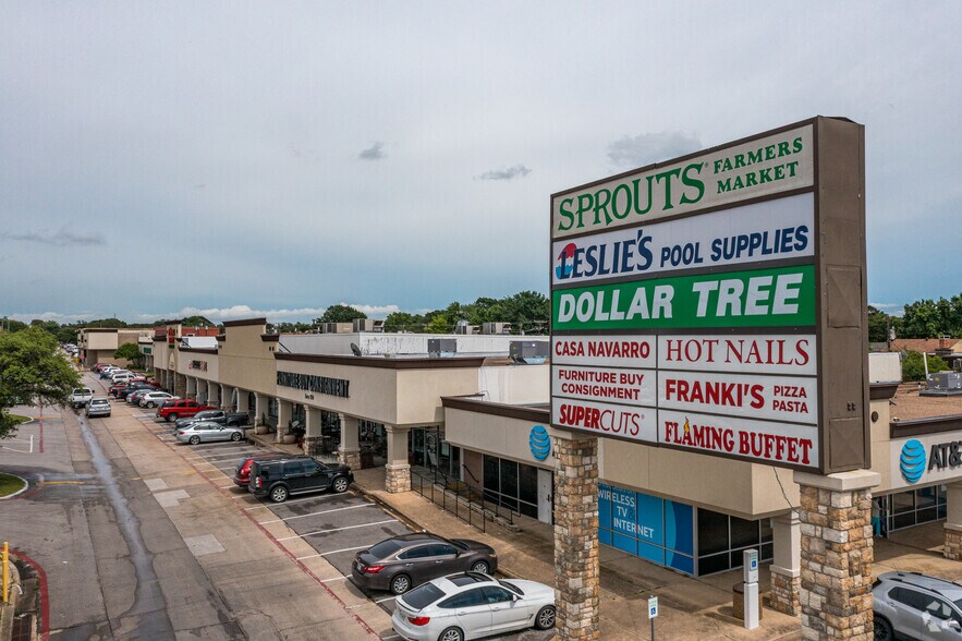 More Photos Of 11722 Marsh Ln, Dallas Storefront For Lease