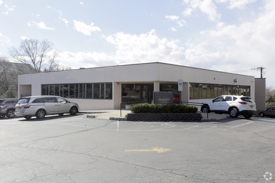 More Photos Of 745 Northfield Ave, West Orange Medical For Sale