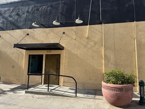 Primary Photo Of 1522 Wall St, Bakersfield Storefront For Lease