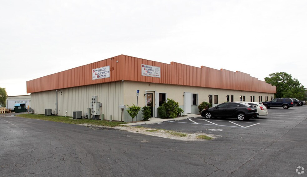 Primary Photo Of 1020 NE Pine Island Rd, Cape Coral Warehouse For Lease