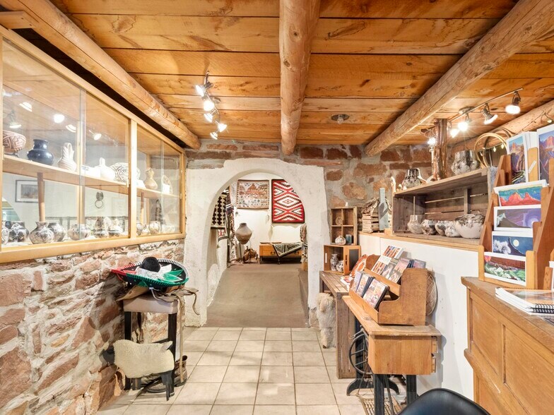 More Photos Of US 163 & San Juan River, Mexican Hat Hotel For Sale