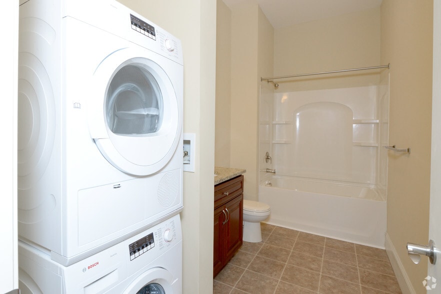 More Photos Of 12 Eagle St, Providence Apartments For Lease