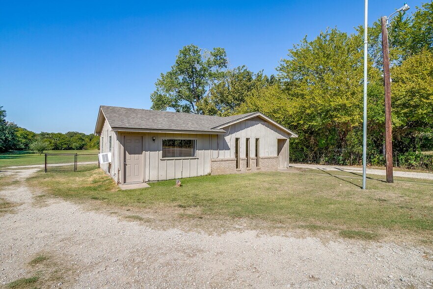 More Photos Of 1060 S Burleson Blvd, Burleson Land For Sale