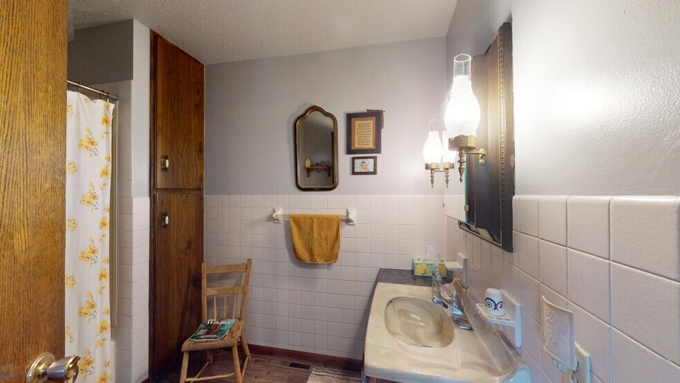 More Photos Of 17069 400th St, Leland Contractor Storage Yard For Sale