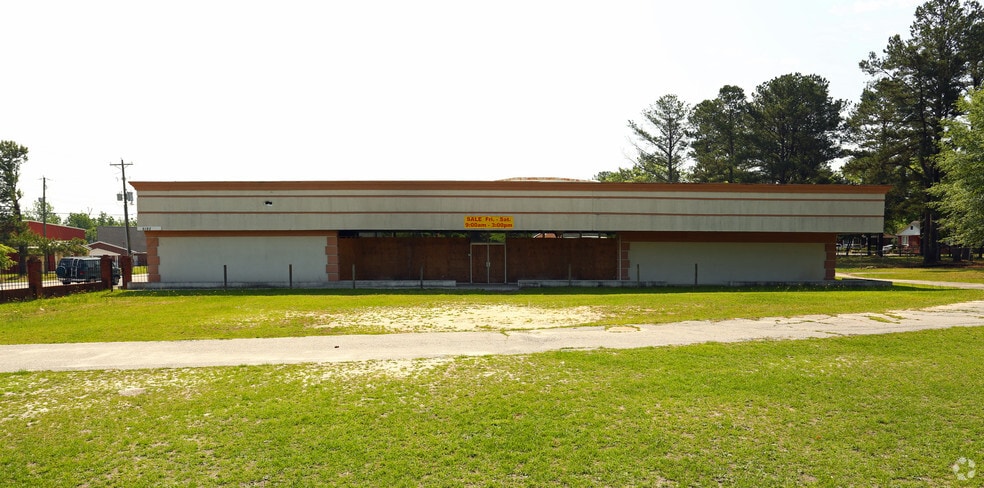 More Photos Of 6182 N Main St, Columbia Warehouse For Sale