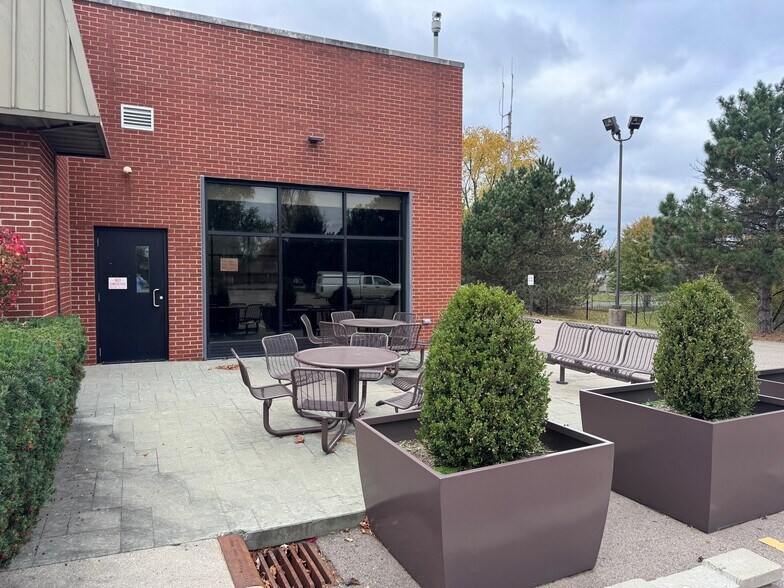 More Photos Of 778 W Columbia Ave, Battle Creek Medical For Sale