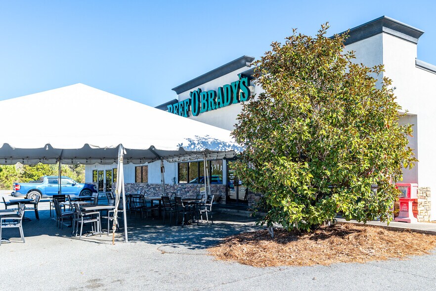 More Photos Of 4944 Malloy Plz, Marianna Freestanding For Sale