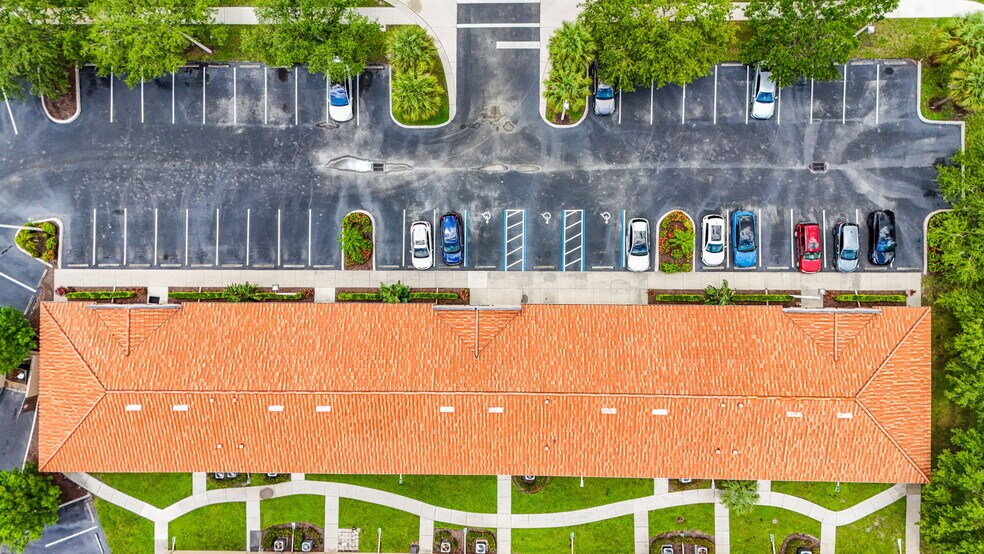 More Photos Of 3911 Golf Park Loop, Bradenton Office For Sale