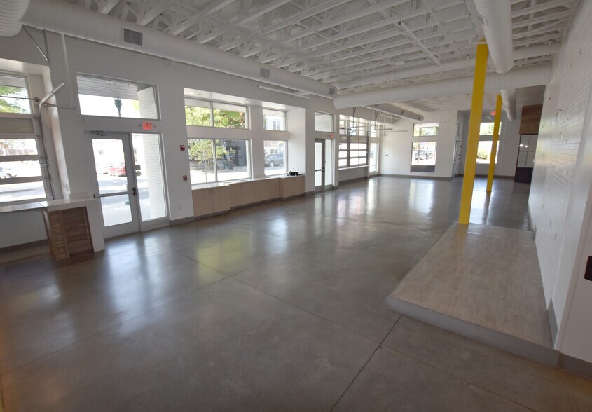 More Photos Of 401 E Martin Luther King Blvd, Chattanooga Restaurant For Lease