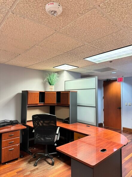 More Photos Of 2665 S Bayshore Dr, Coconut Grove Office For Sale