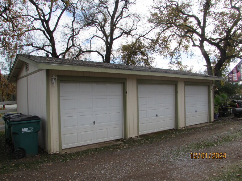 More Photos Of 22184 Highway 299 E, Bella Vista Restaurant For Sale