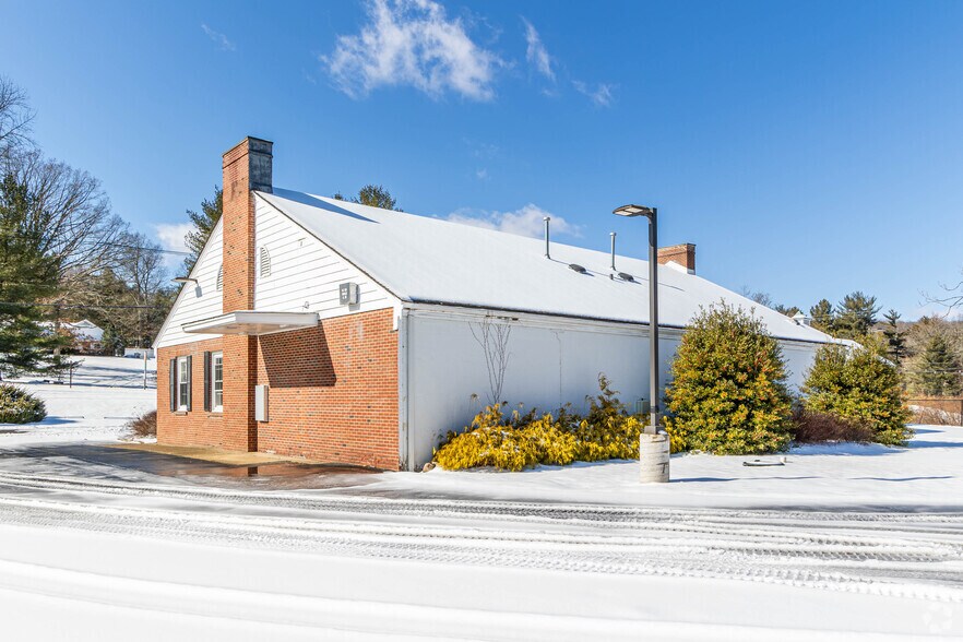 More Photos Of 100 Powerville Rd, Boonton Township Bank For Sale