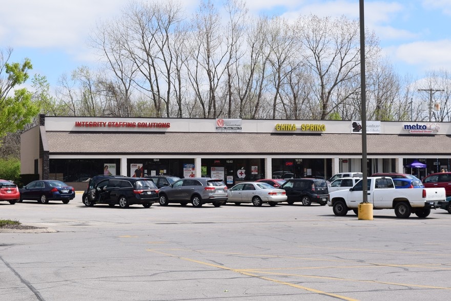 More Photos Of 1626-1644 Middle Tennessee Blvd, Murfreesboro Storefront For Lease