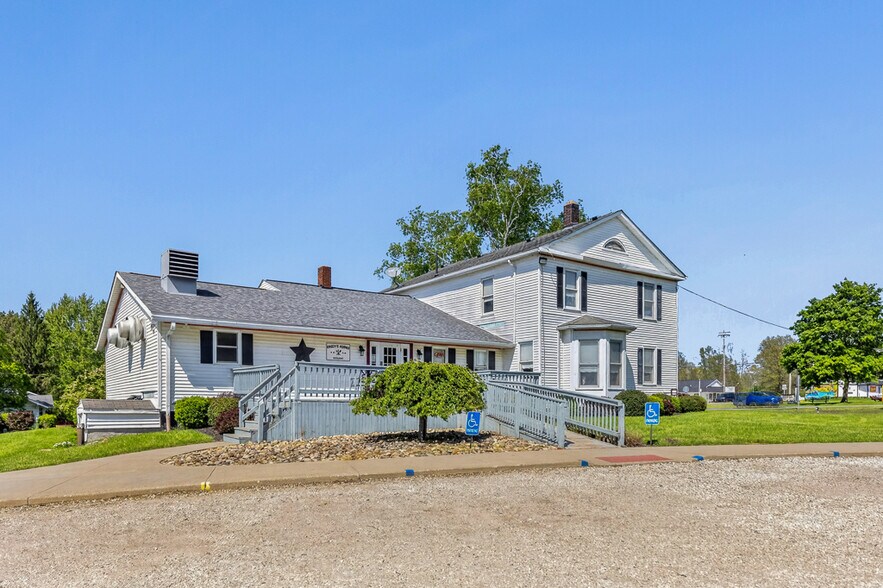 More Photos Of 1281 OH-183, Atwater Restaurant For Sale