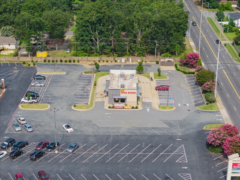 More Photos Of 9101 W Markham St, Little Rock Fast Food For Lease