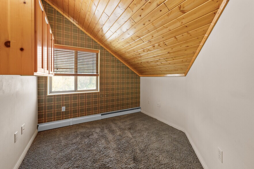 More Photos Of 42718 Moonridge Rd, Big Bear Lake Office For Sale
