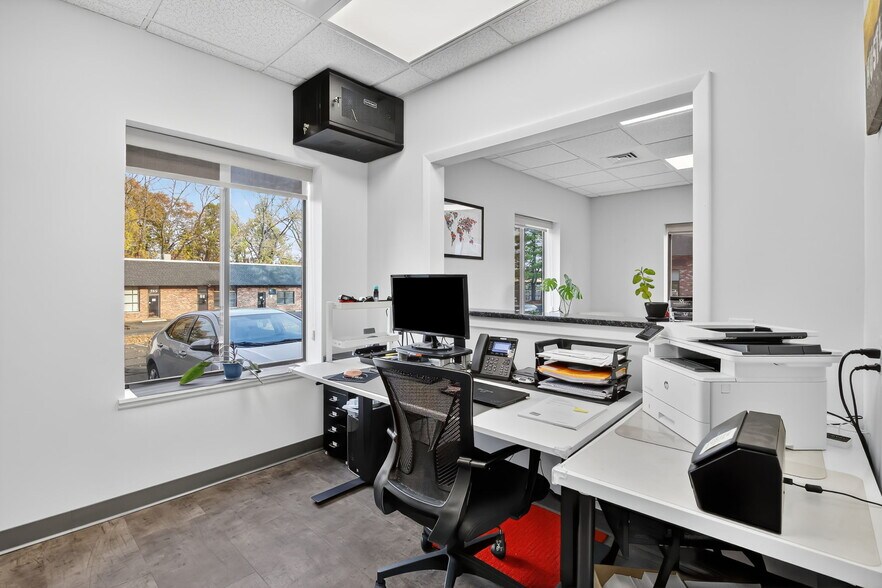 More Photos Of 363 New Britain Rd, Berlin Office For Sale