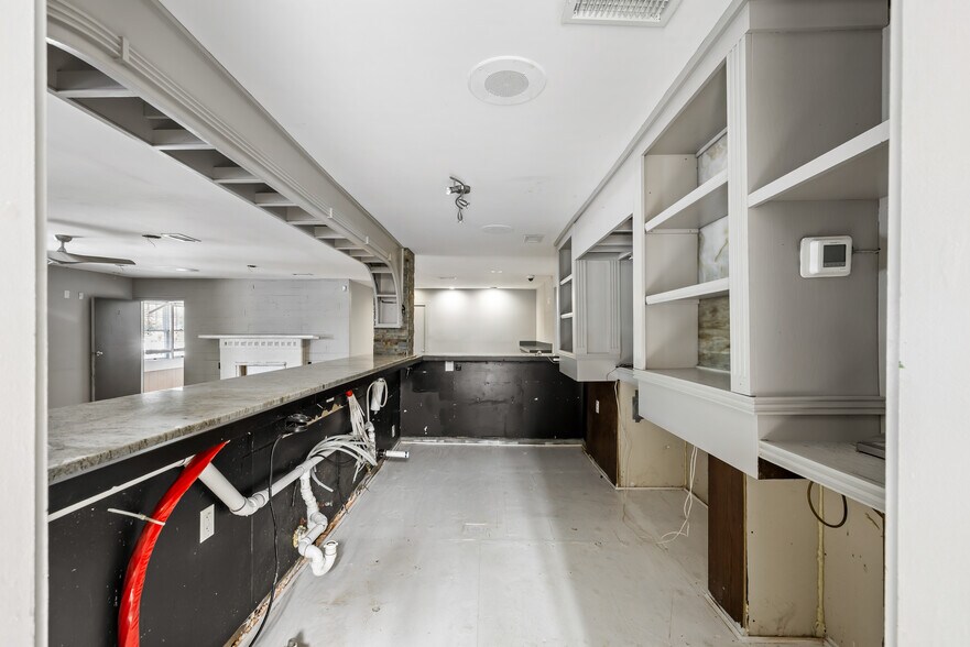 More Photos Of 1001 Landfall Way, Johns Island Storefront Retail Office For Sale