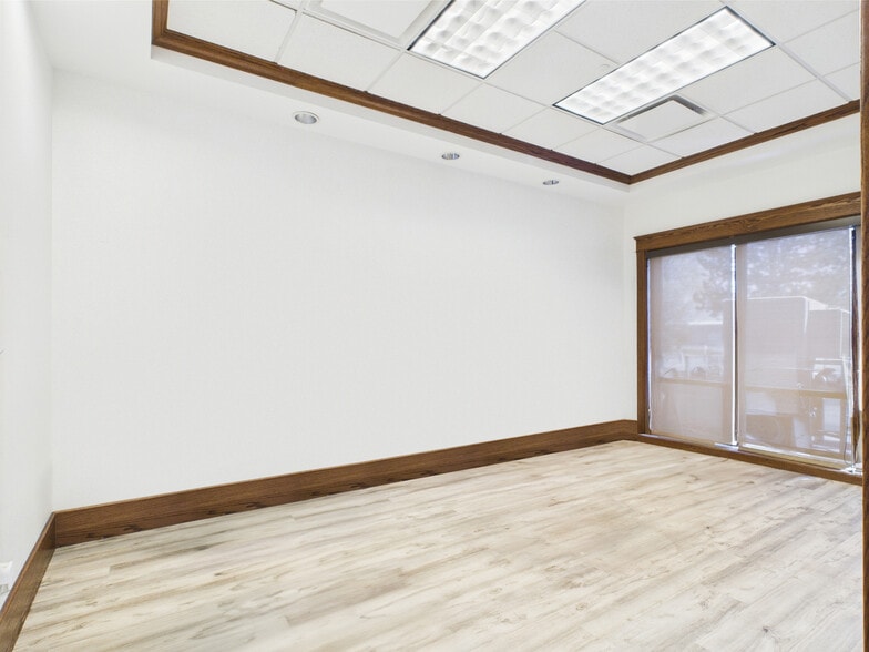 More Photos Of 1298 N College Ave, Fort Collins Storefront Retail Office For Sale