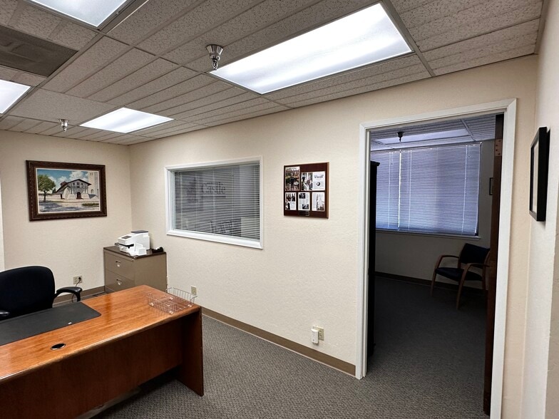 More Photos Of 260 Main St, Redwood City Loft Creative Space For Sale