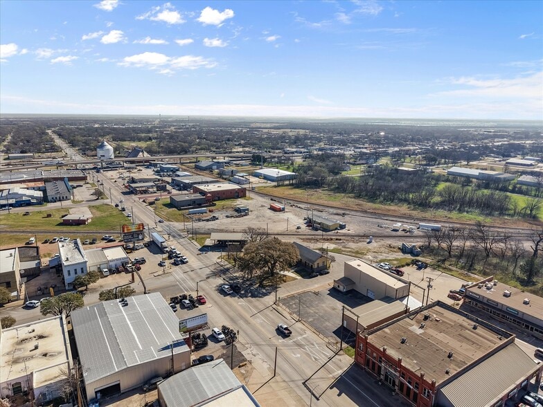 More Photos Of 308 S Beaton St, Corsicana Office For Sale