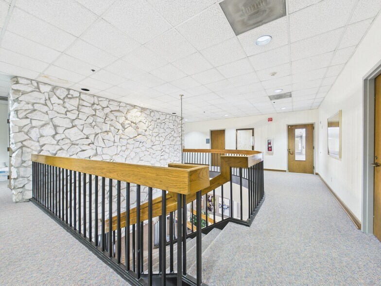 More Photos Of 4500 3rd Ave SE, Lacey Office For Sale