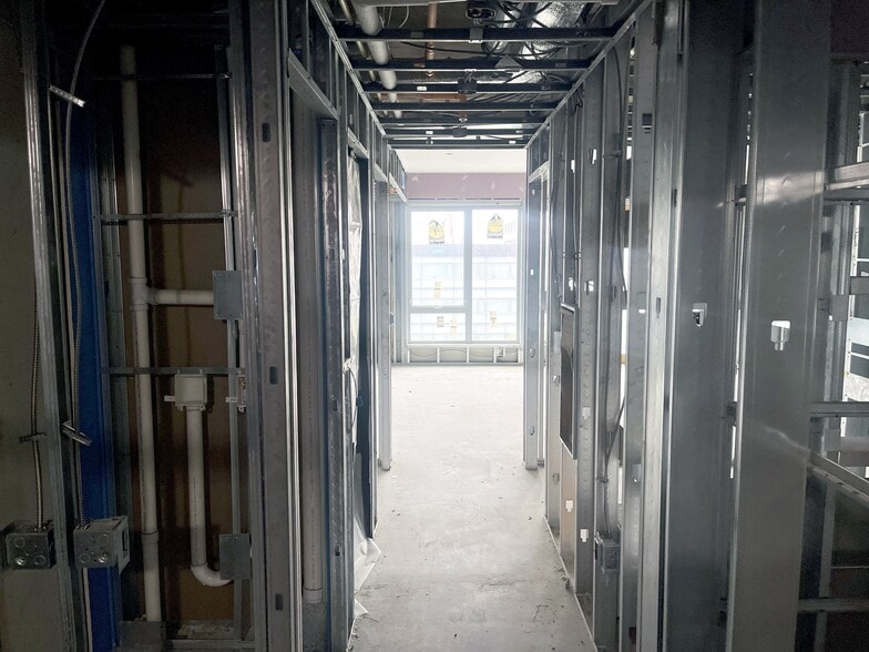 More Photos Of 4620 Wisconsin Ave NW, Washington Apartments For Sale