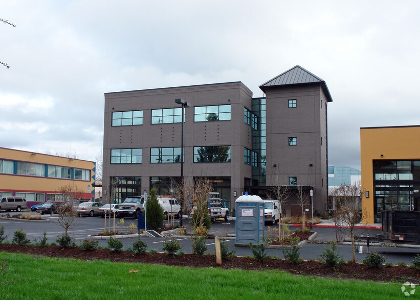 More Photos Of 5257-5265 NE Martin Luther King Blvd, Portland Office For Sale
