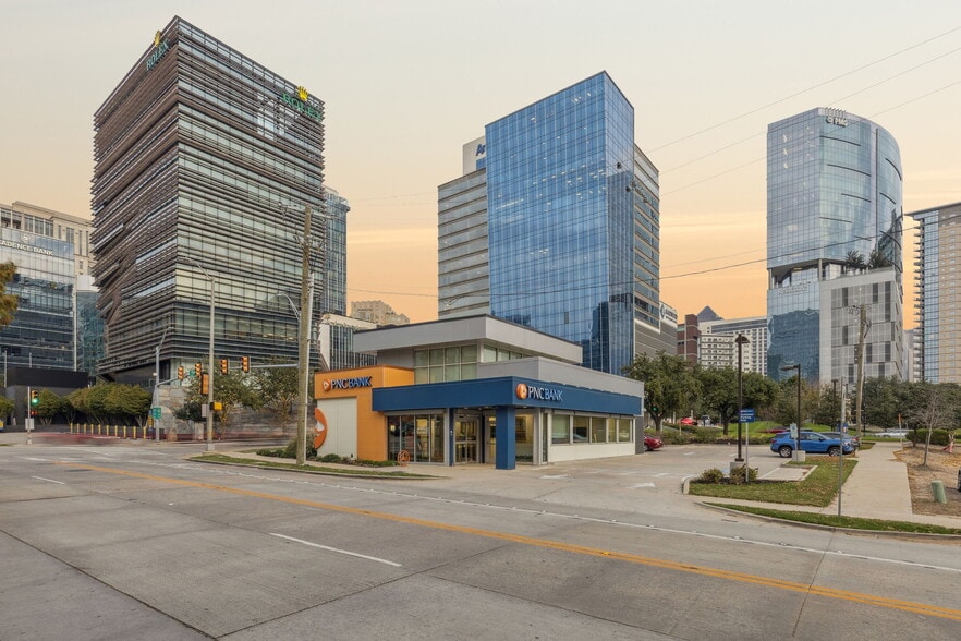 Primary Photo Of 2635 Harry Hines Blvd, Dallas Bank For Sale