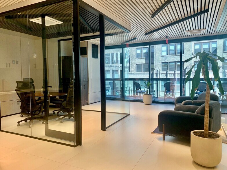 More Photos Of 44 W 37th St, New York Office For Lease
