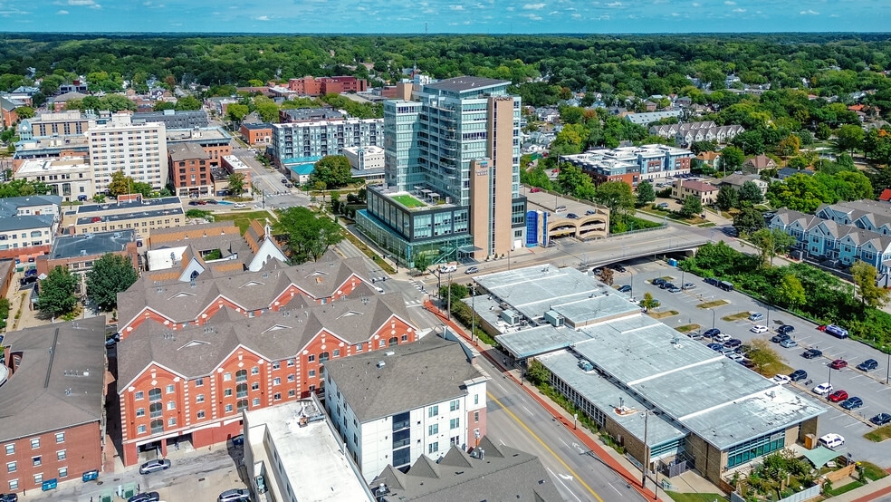 More Photos Of 404 E College St, Iowa City Hotel For Sale