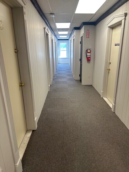 More Photos Of 22-26 W Main St, Patchogue Storefront Retail Office For Lease