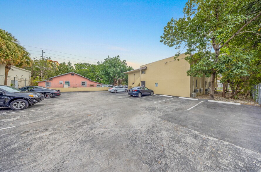 More Photos Of 1 NE 78th St, Miami Apartments For Sale