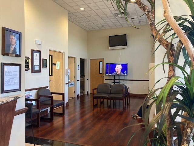 More Photos Of 3317 US Highway 98 S, Lakeland Medical For Lease