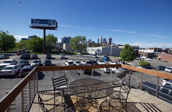 More Photos Of 450 E 4th St, Kansas City Office For Lease