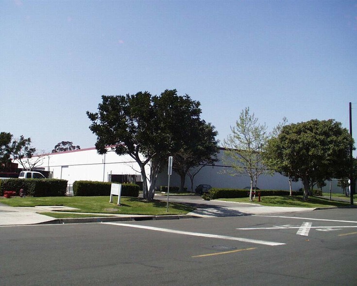 More Photos Of 22301 S Bonita St, Carson Warehouse For Lease