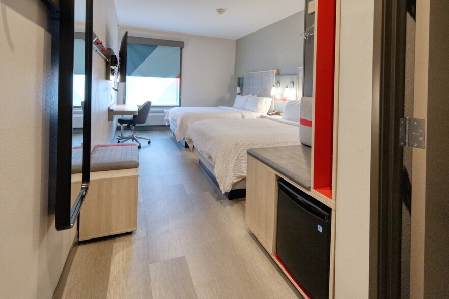 More Photos Of 5400 Rexora Dr, Beaumont Hotel For Sale