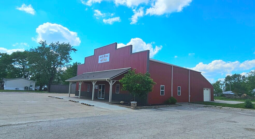 More Photos Of 100 W Pleasant, Cincinnati General Retail For Sale
