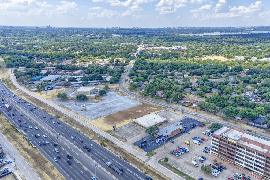 More Photos Of 8001 E R L Thornton Fwy, Dallas Office For Lease
