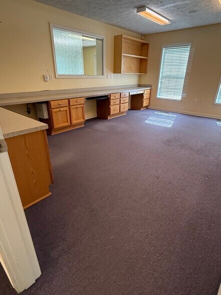 More Photos Of 304 New Leicester Hwy, Asheville Medical For Lease