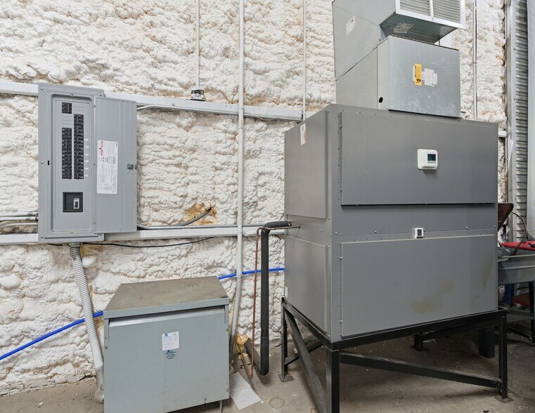 More Photos Of 20820 Fm-2854 Rd, Montgomery Auto Repair For Sale