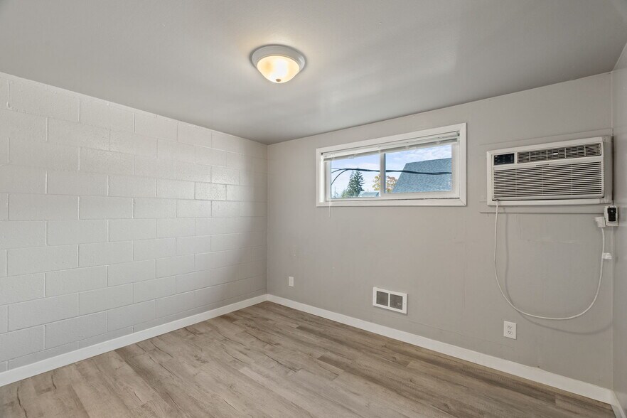 More Photos Of 547-557 E Fairview Ave, Spokane Apartments For Sale