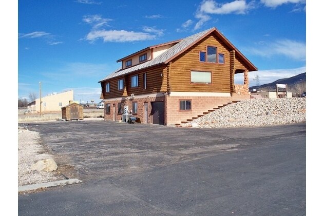 More Photos Of 2071 N Main St, Cedar City Office For Lease